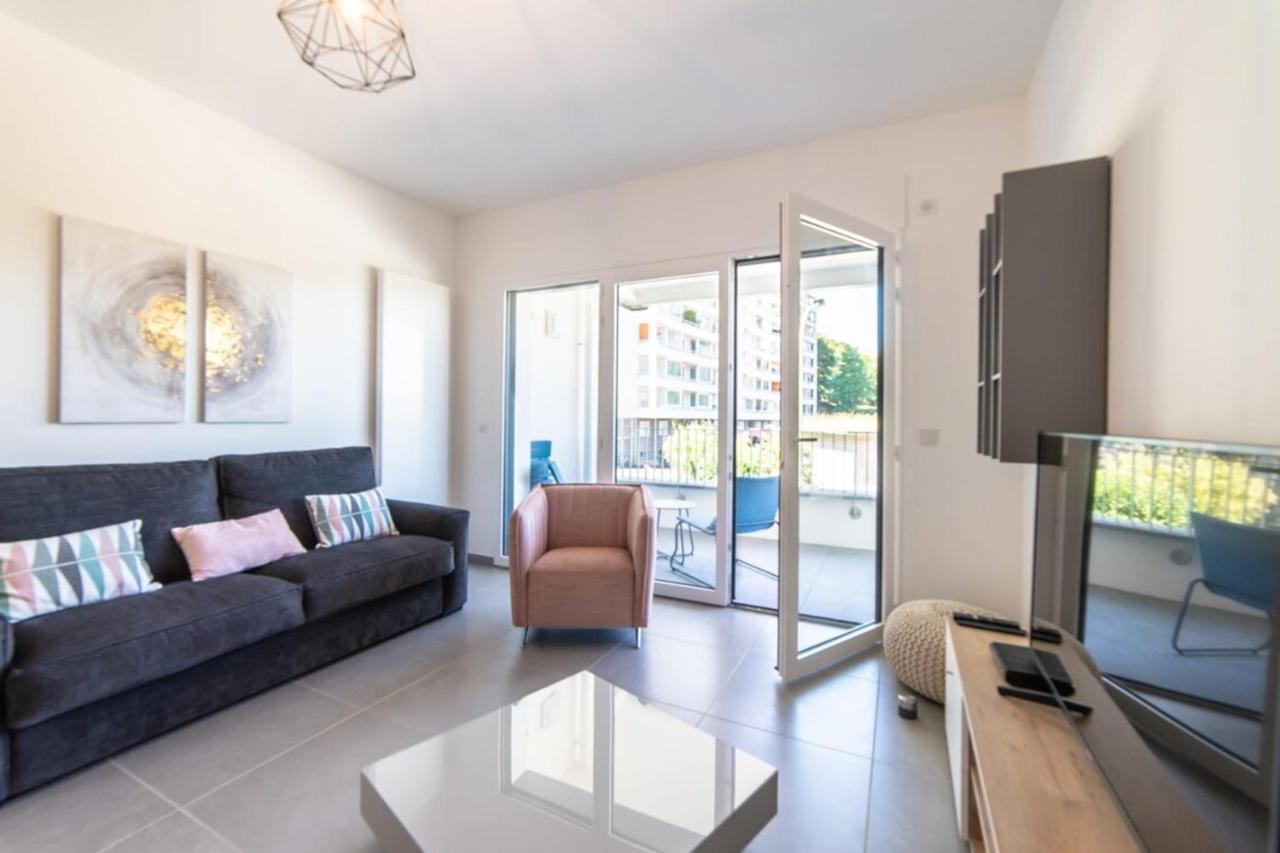 Apartment Close To The Old Town And The Lake Annecy Bagian luar foto